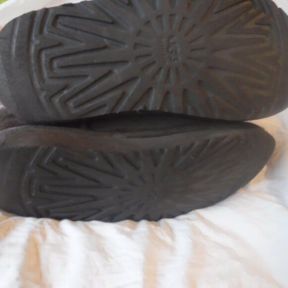 Uggs Womens Brown Boot Womens Size 6 W Pre Owned - Picture 6 of 6